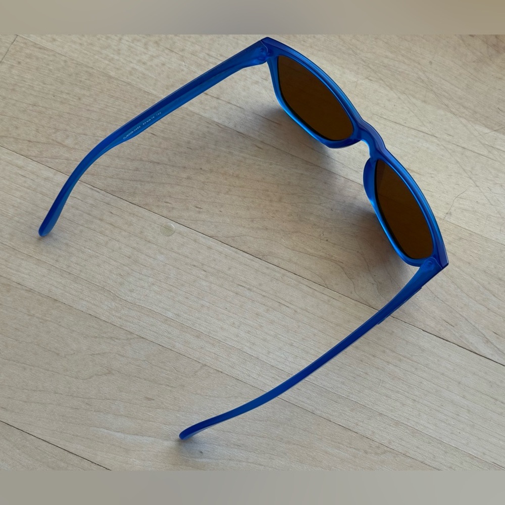 Oakley Junior sunglasses 🕶️ - Picture 7 of 9